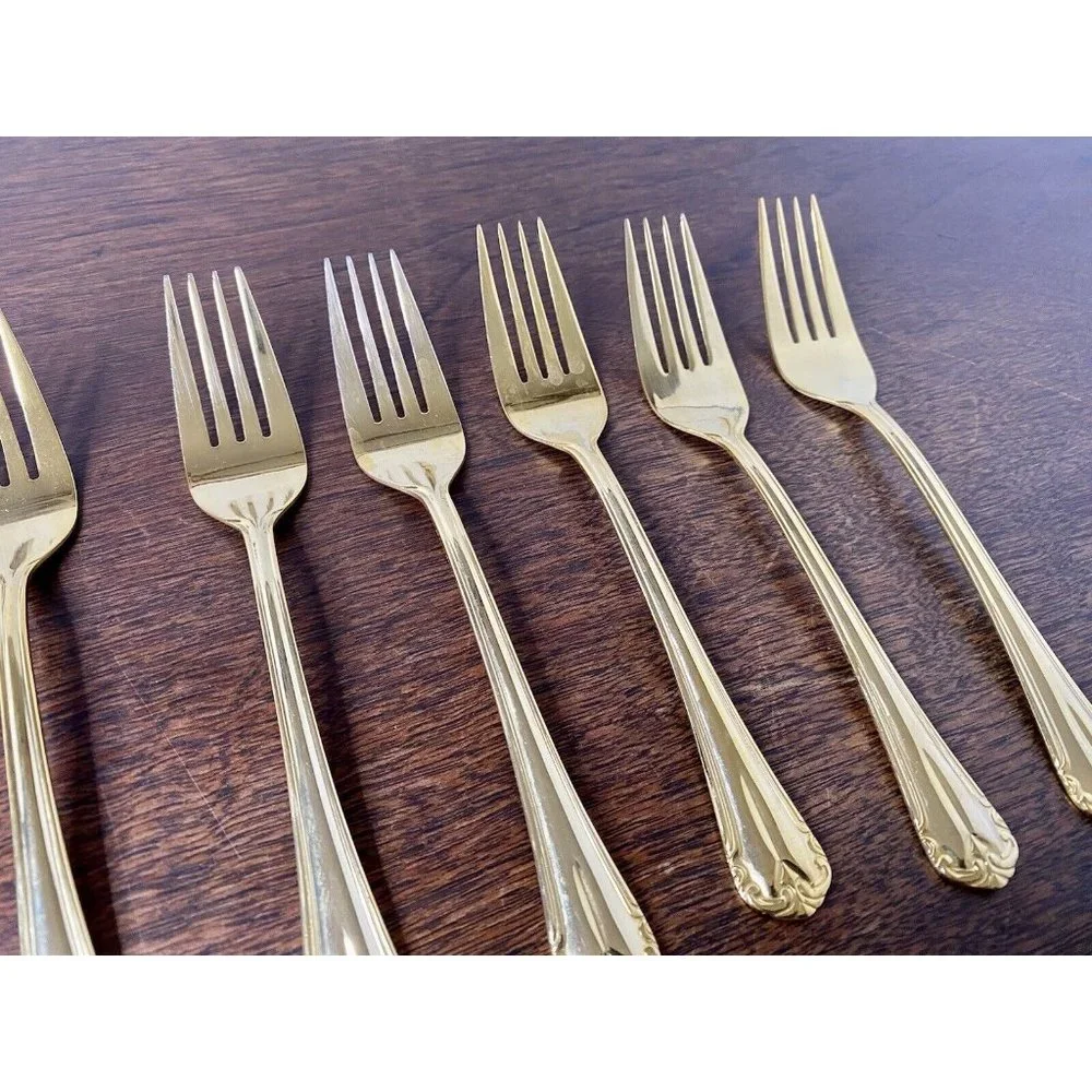 Hamptons Silversmiths 199 Gold‎ Tone Flatware Lot Of 40 Spoons Forks Knives
